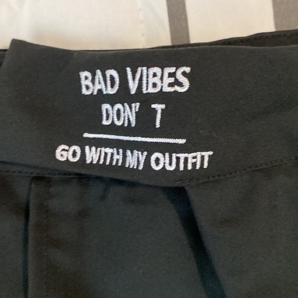 Short Size L - Picture 4 of 7